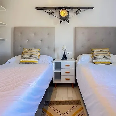 Apartment Oleholidays Genova 2 Junto A Marriot